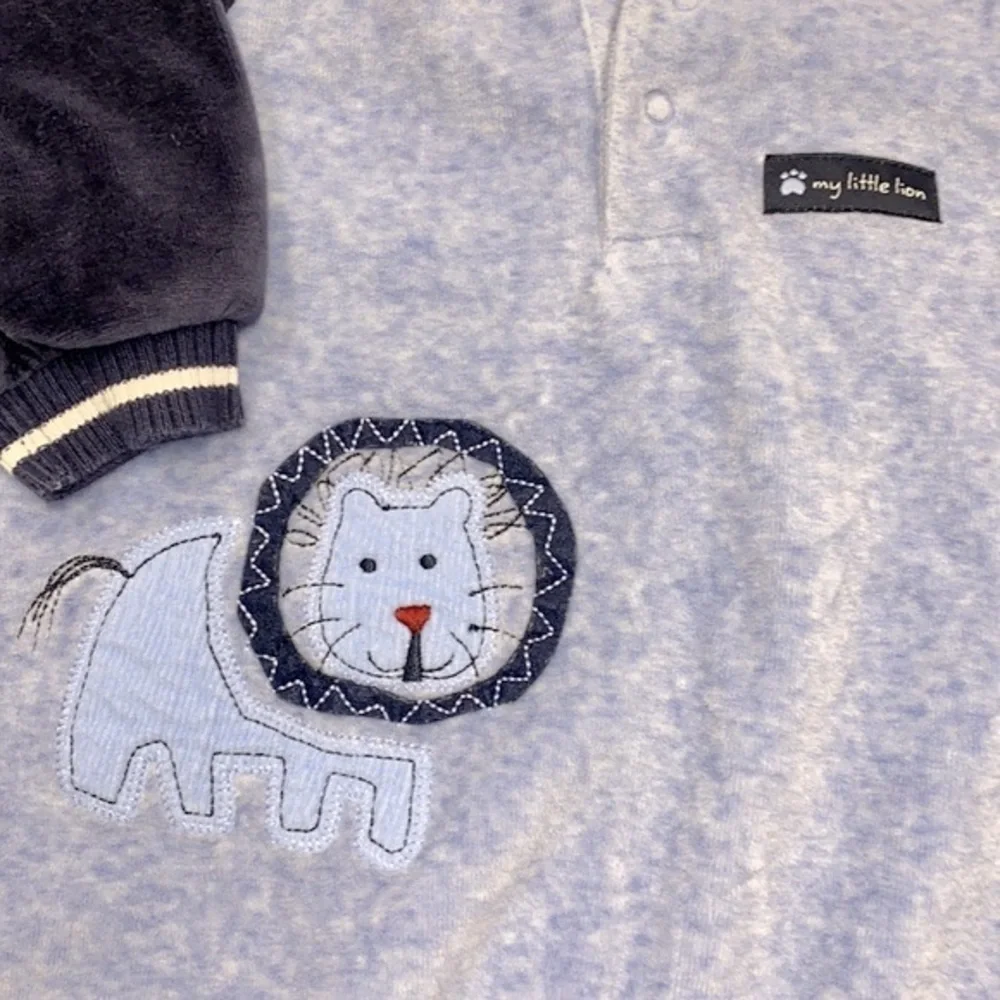 Carters one piece soft pajama onesie size 9 months